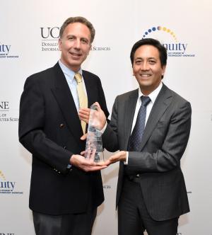 Dean Papaefthymiou and alum Dr. Arthur Hitomi, Ingenuity Award.