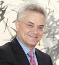 Prof. Walt Scacchi